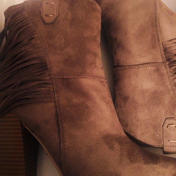 Women fringes BOOTS - Picture 2 of 3